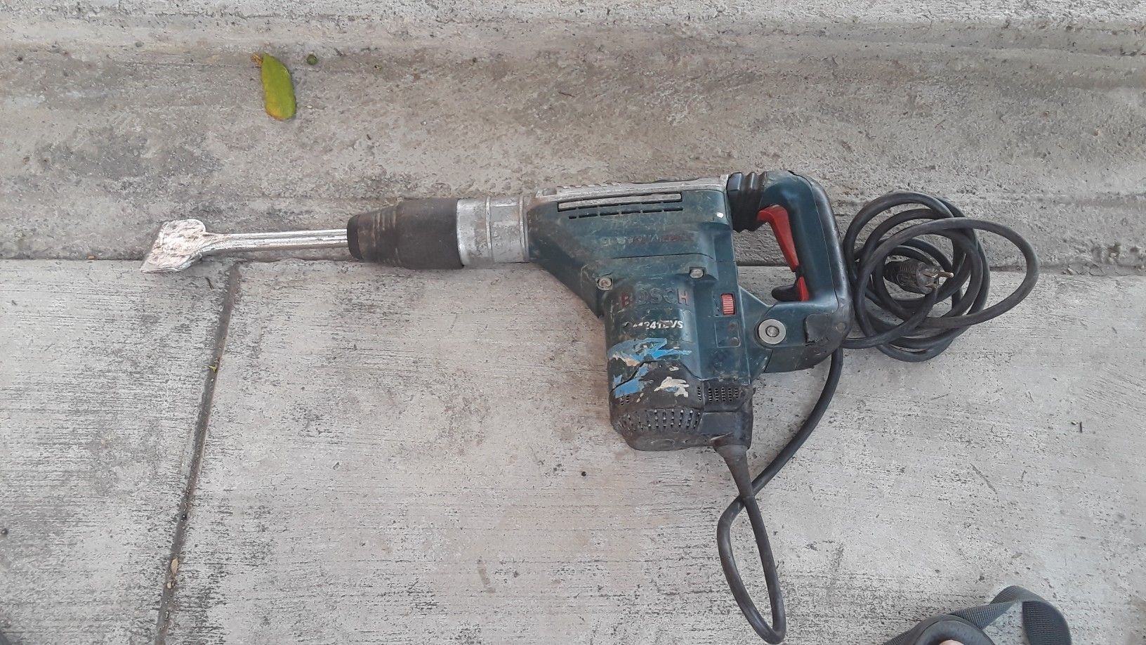 Bosch 11241evs hammer drill for Sale in Los Angeles, CA OfferUp