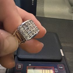 Gold And Diamonds Ring 