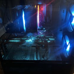 Gaming PC + Accessories 