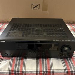 Yamaha RX-V665 Receiver