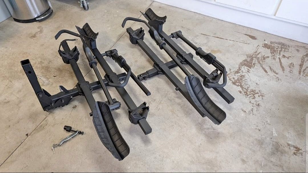 Thule T2 Classic Platform 4 Bike Rack For 2" Hitches - Fat Tire.