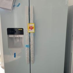 Refrigerator side-by-side White exterior Whirlpool all with Warranty 2 