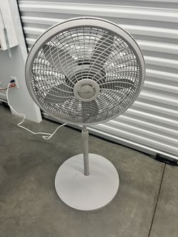 20 Inch LASKO oscillating 3-speed Room Fan