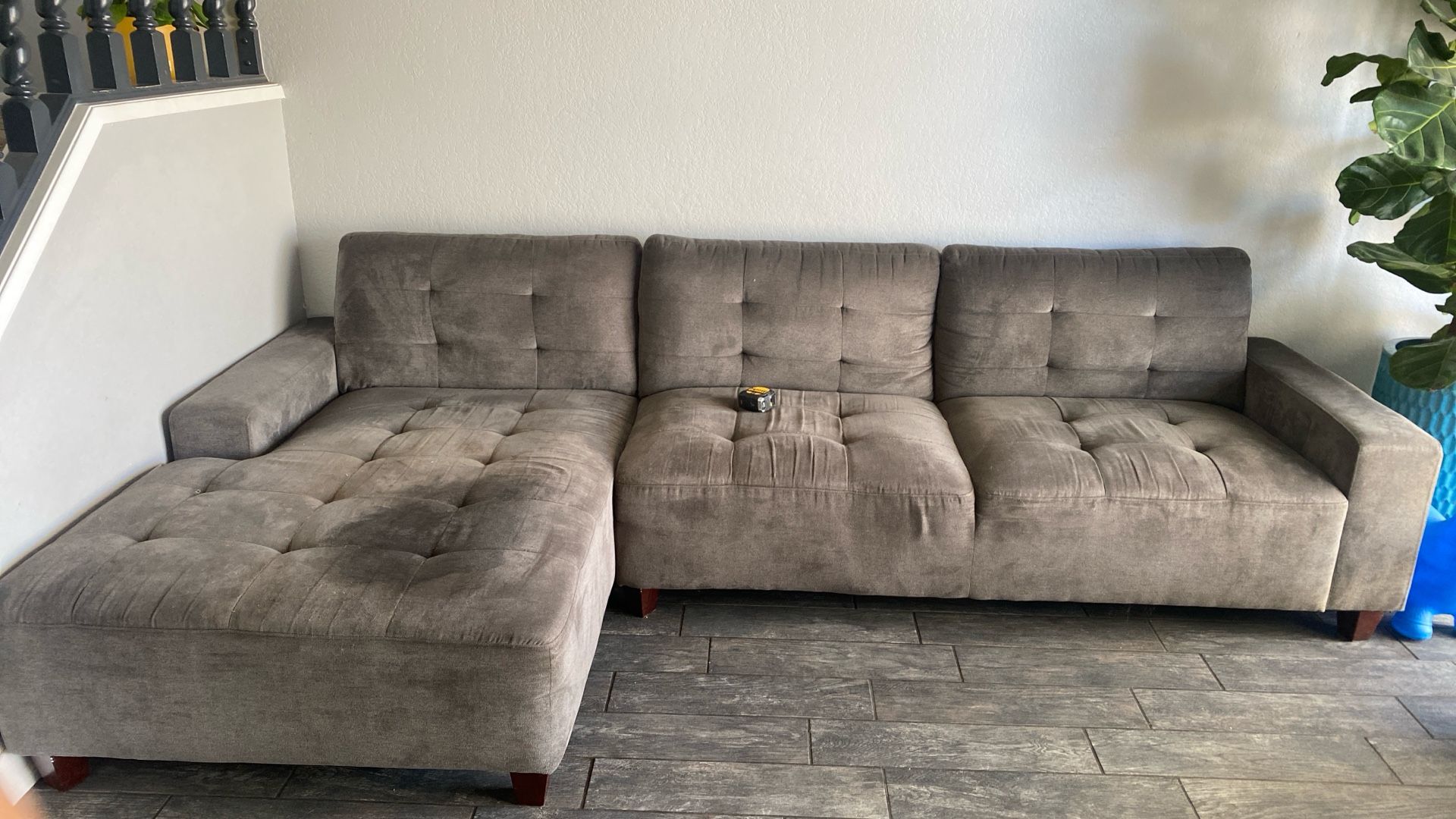 Free Section Couch And Ottoman