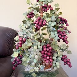 Asian Jade Grapes Tree Decor