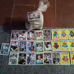 300 Baseball Cards