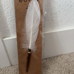 New Harry Potter Feather White Quill Pen W/Ballpoint Tip Universal Studio NEW SEALED  Size is about 10” length  Comes from pet free smoke free  
