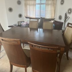 Dining Room Table 