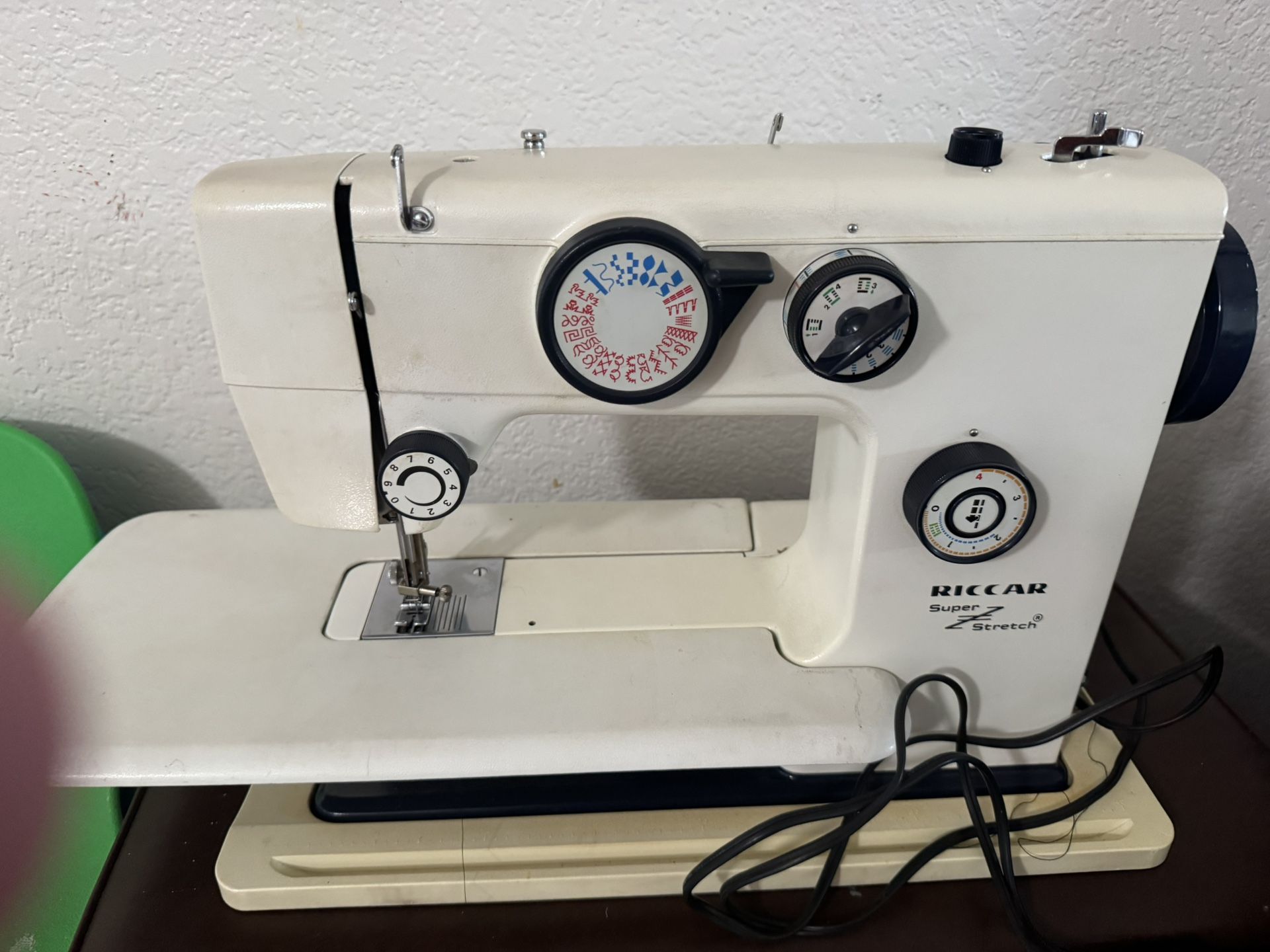 Richard Super Stretch