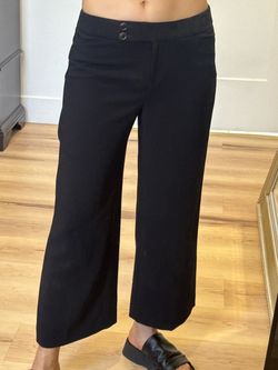 White House Black Market Contour Black Cropped Wide-Leg Pants — Size 00