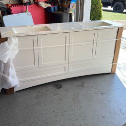 Brand New 72” In Vanity White 