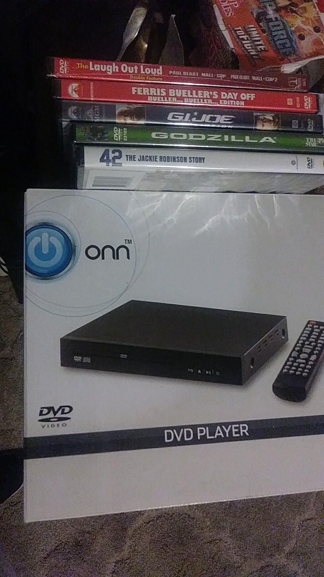ONN DVD PLAYER 5DVDS
