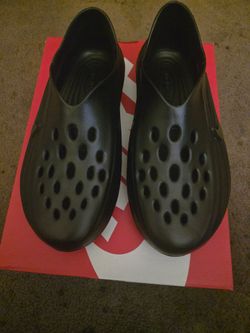 Nike Rejuven8 "Black"