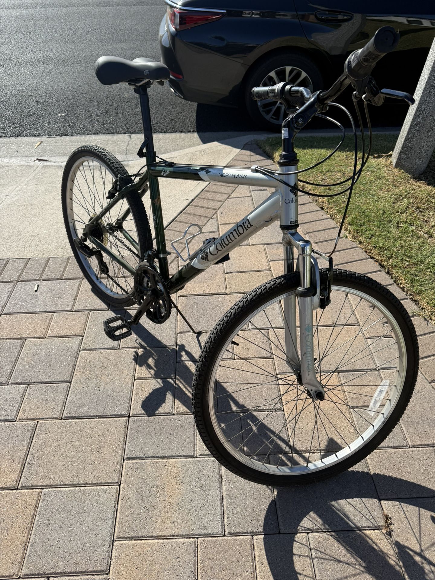 Hybrid Bike / Columbia