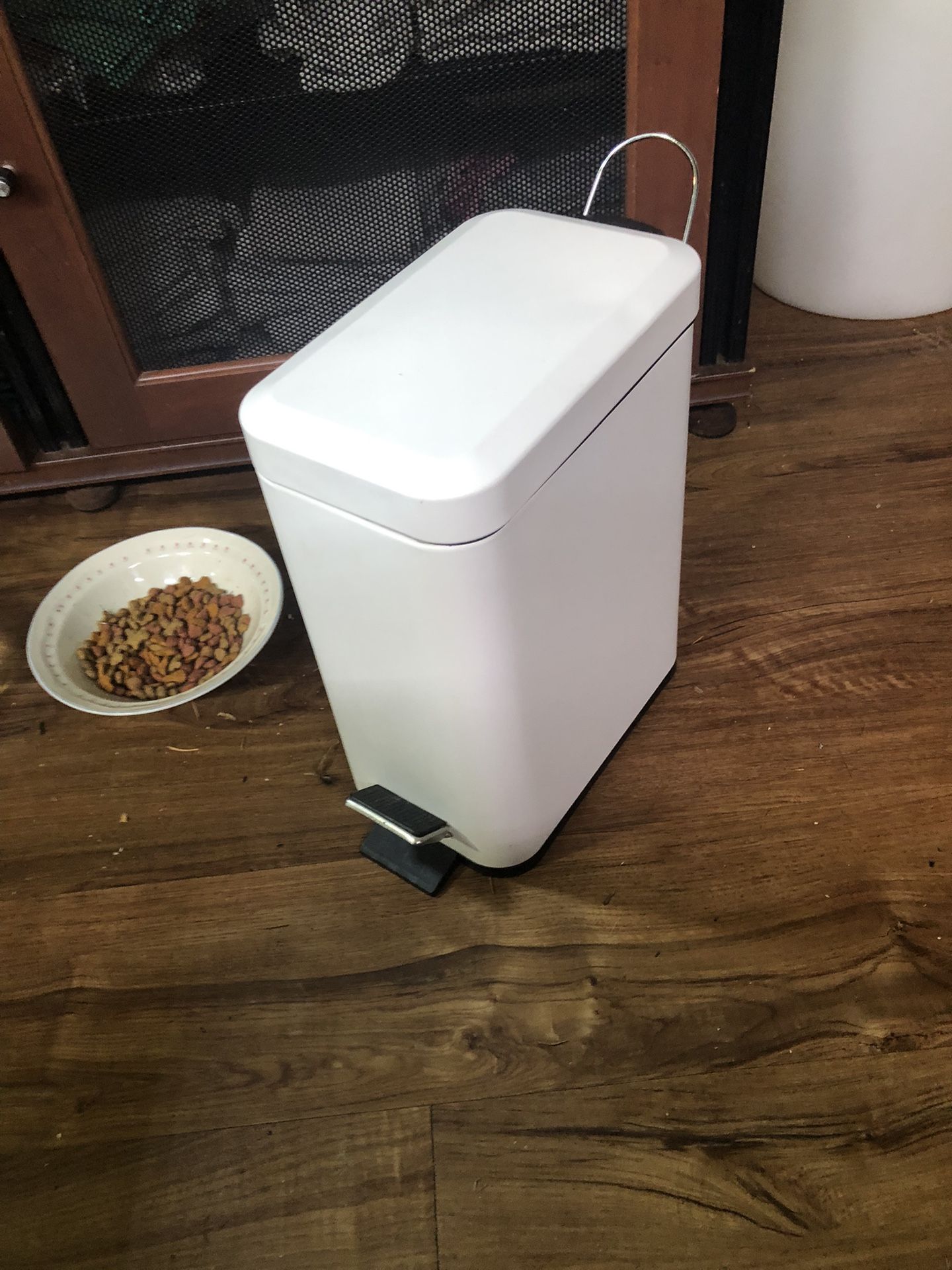 Small Waist Can 12” Tall w/ Removable Plastic Liner 