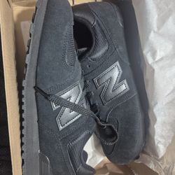 GS size 7 New Balance 