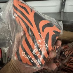 Golf 360 Degrees Head Cover  Magnetic closure  New 