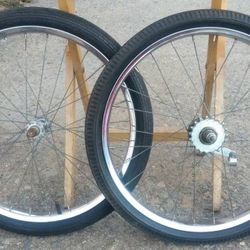 Vintage 20" Schwinn Sting - Ray S7 Front and Rear Wheels 