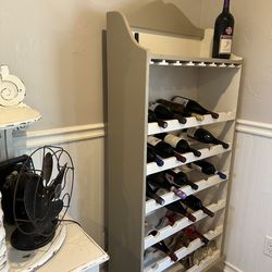 Wine cabinet