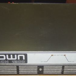 Like New Crown Micro tech 1200 Amplifier 