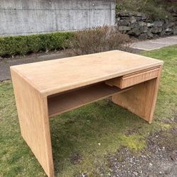 Free Desk