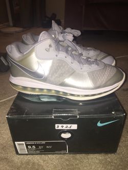 Nike LeBron 8 V/2 size 9.5 used Jordan