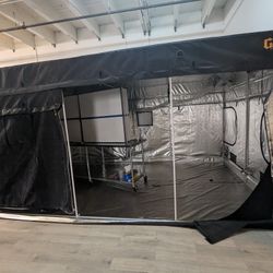 Gorilla Grow Tent 10x20