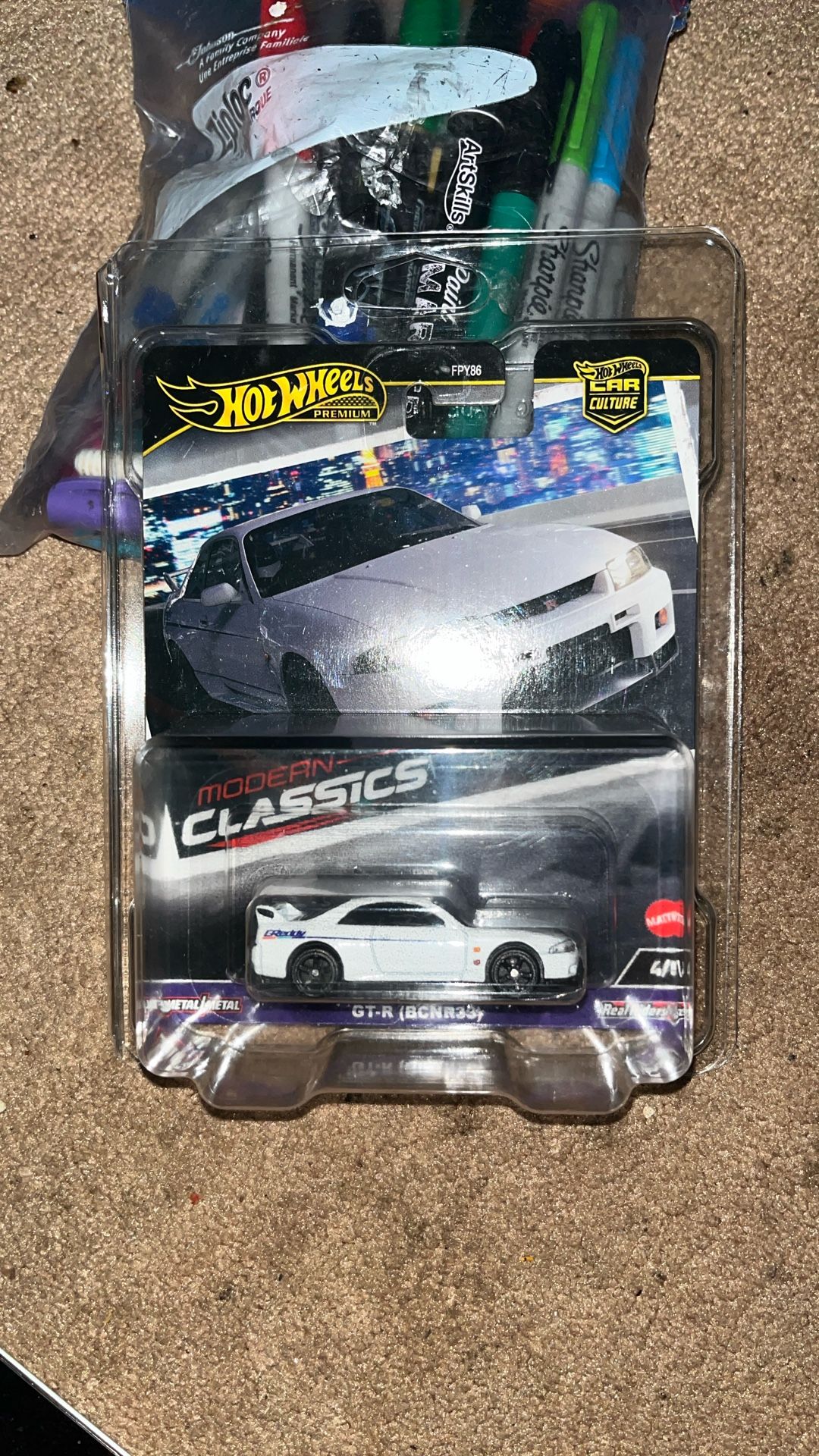 Hot Wheels Modern Classics Nissan Skyline