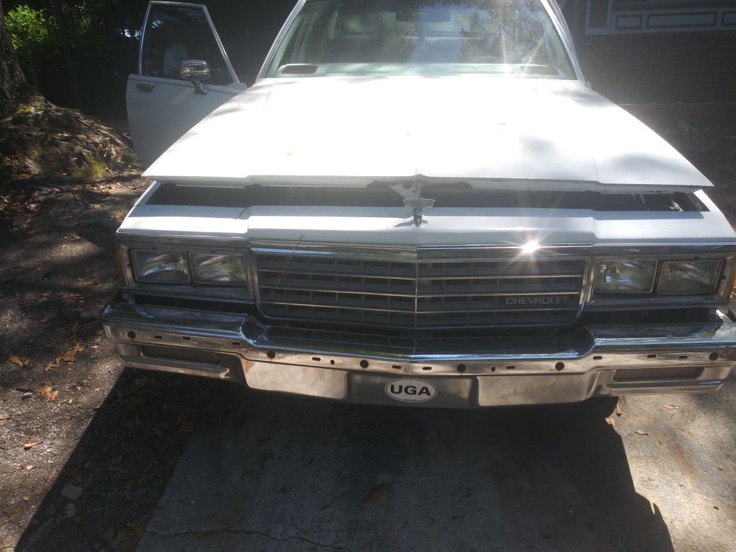 Chevrolet Caprice Parts bumper hood front clip back clip Hood trunk anyting you need off of it is for sale