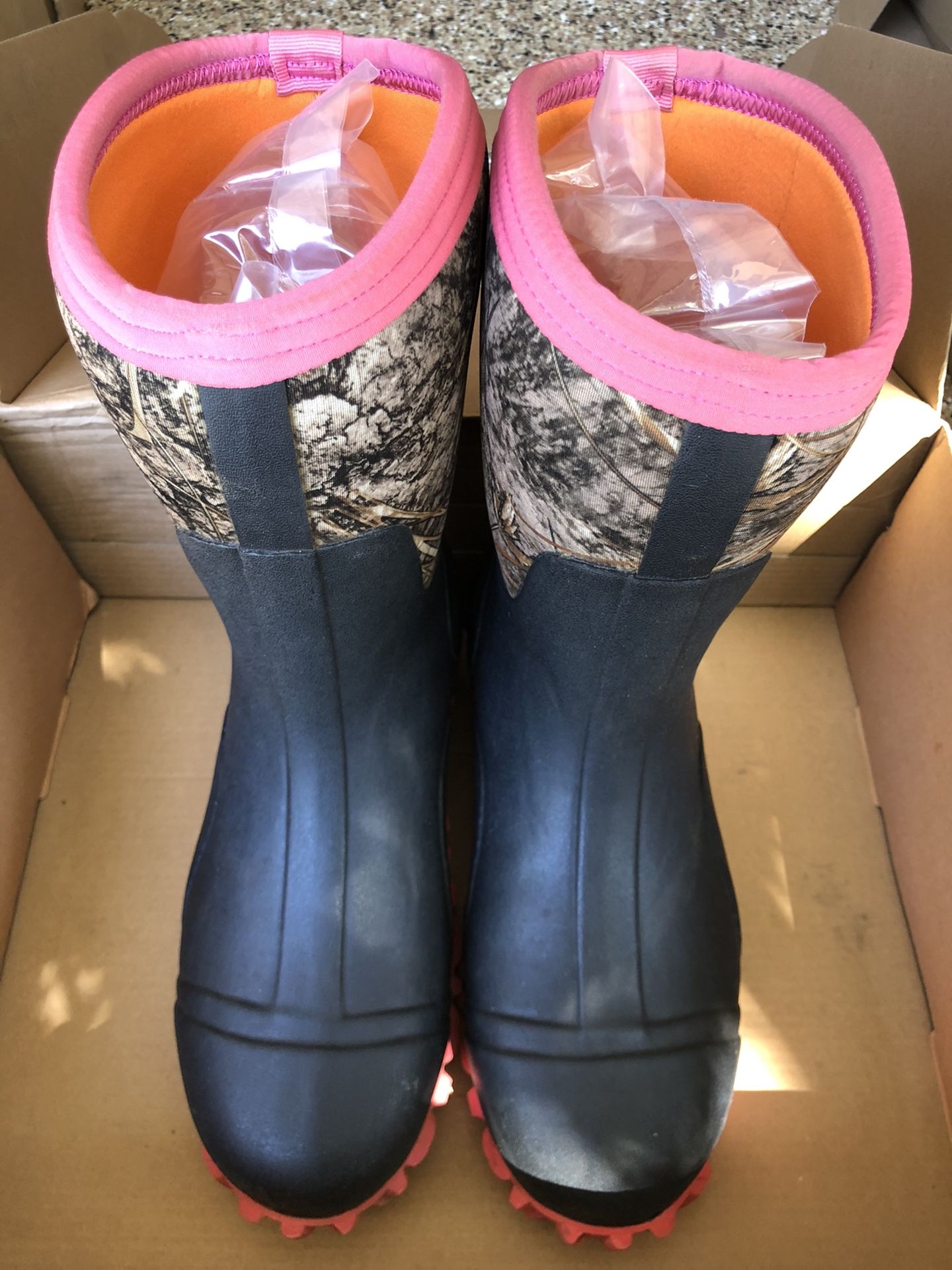 Women Size 6 Waterproof Rain Boots