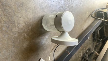 Outdoor light fixture