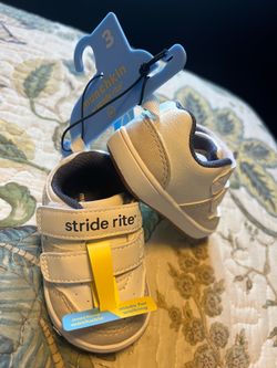 Brand New Munchkin by Stride Rite “Zada”, Size 3