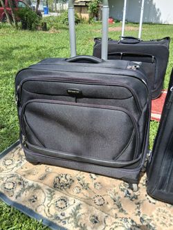 VERY NICE PULL ALONG LUGGAGE