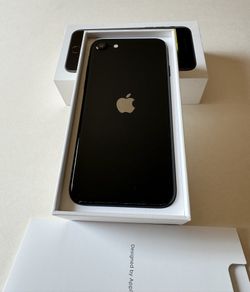 iPhone SE Black 64GB MX9N2LL/A A2275 Second Generation MetroPCS