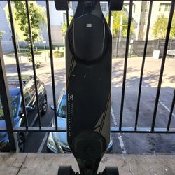Wowgo Electric Skateboard. Comes With Charger, Lost Controller. 