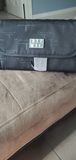 Hanging Travel Case