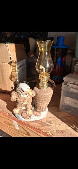 American bold eagle oil lamp