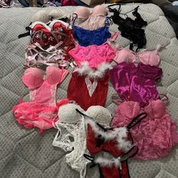 Lot Of 15 Lingerie