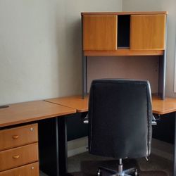 Modular Office Furniture 