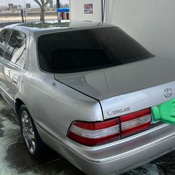 1990 Lexus LS 400