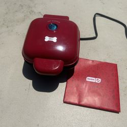 Dash mini Dog biscuit Maker