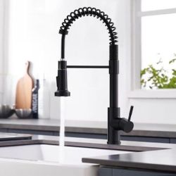 Kitchen Faucet with Pop-Up Sprayer, Single Hole 