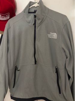 Men’s north face zip up