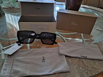 Sunglasses 😎