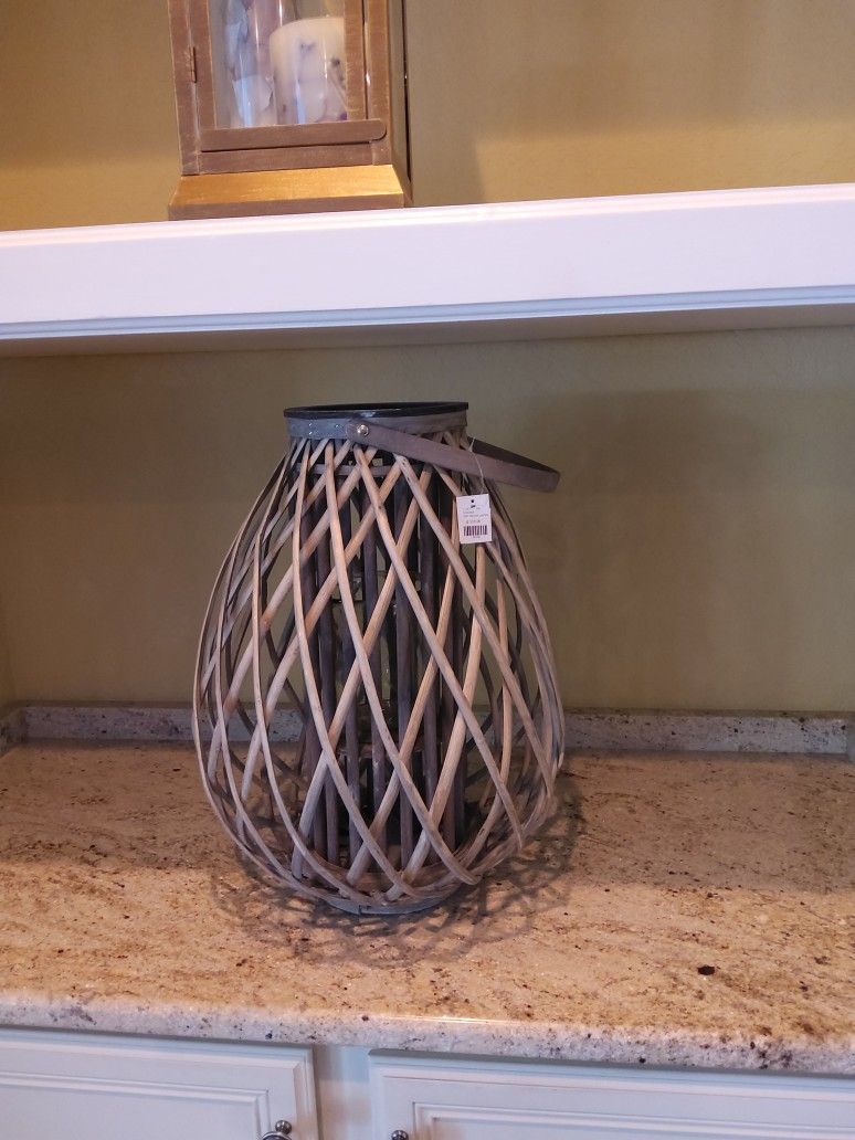 Willow Lantern