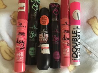 New Essence mascaras