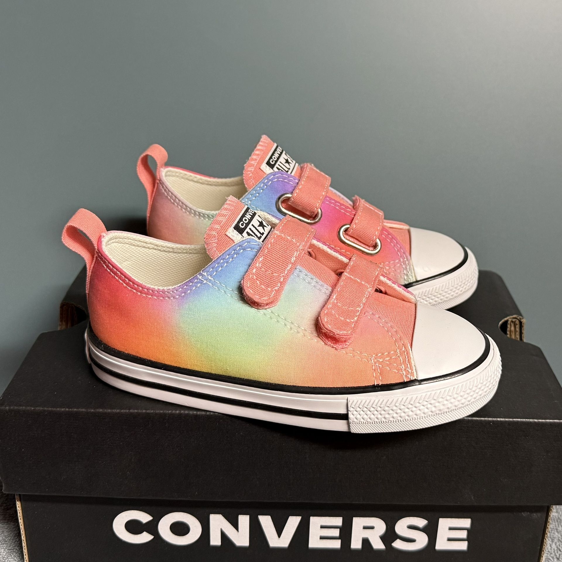 $25 Toddler Converse Brand New Size 9C