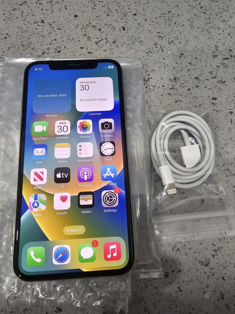 Apple iPhone X 256GB UNLOCKED-White