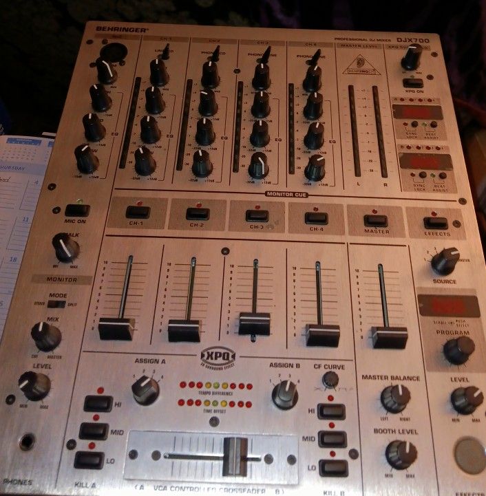 Behringer DJX700 5 Channel Pro DJ Mixer