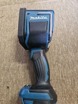 FIRM Brand New Makita 18v Spotlight 